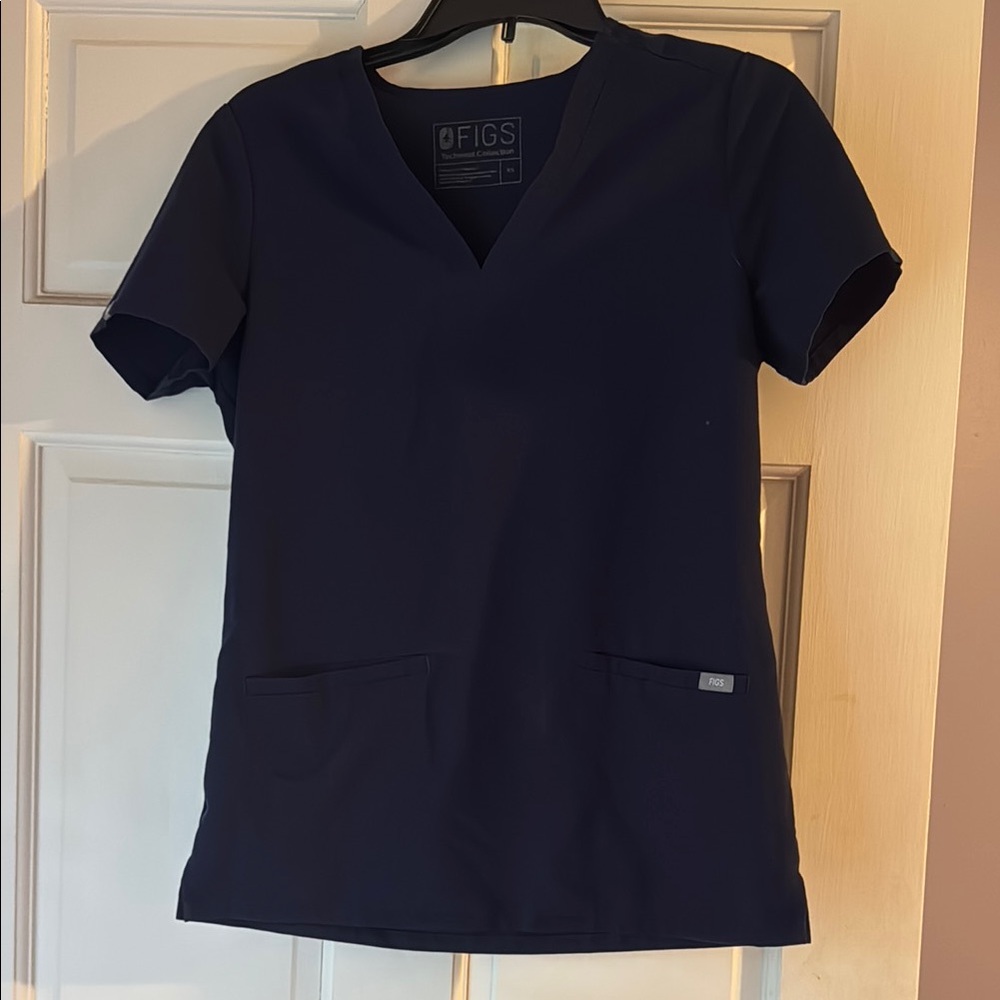 Figs Women's Short Sleeve Navy Top